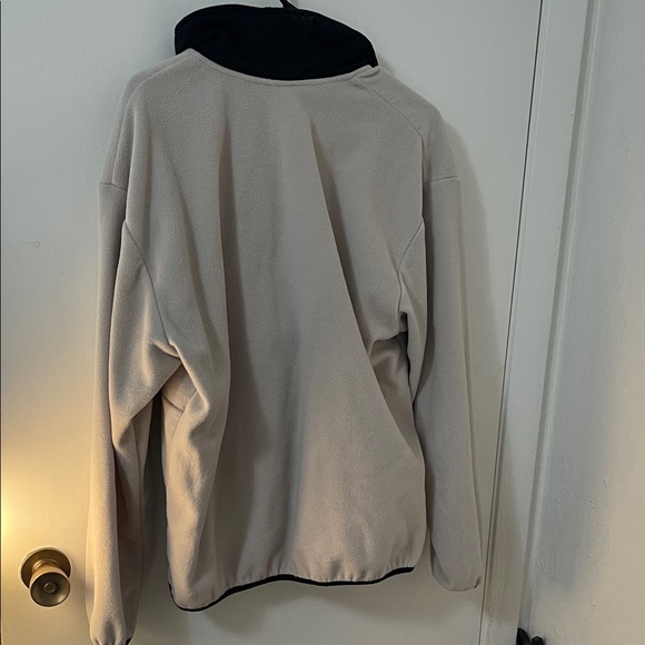 Columbia Tan and Black Fleece Pullover - Picture 5 of 5